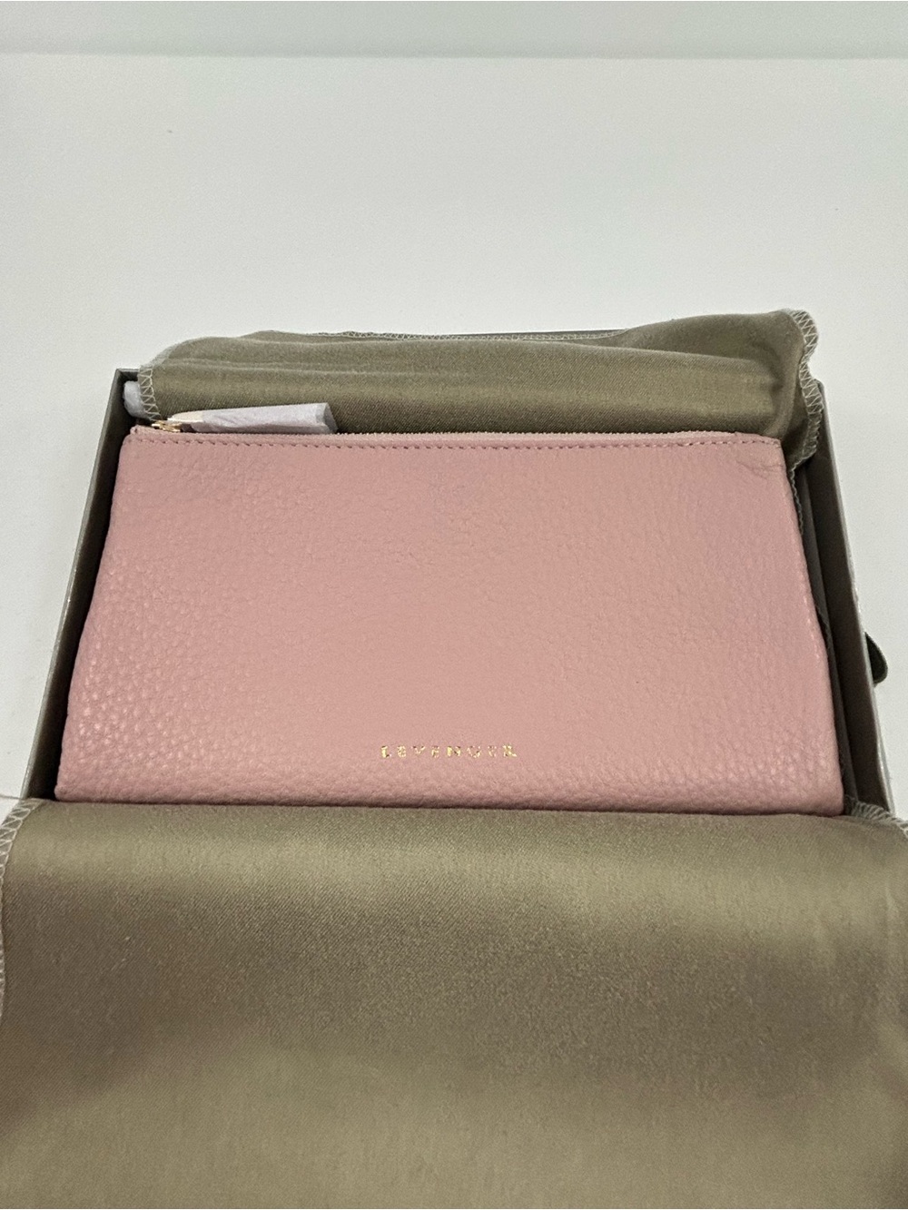 Levenger Blush Carrie Cash and Card Clutch NEW